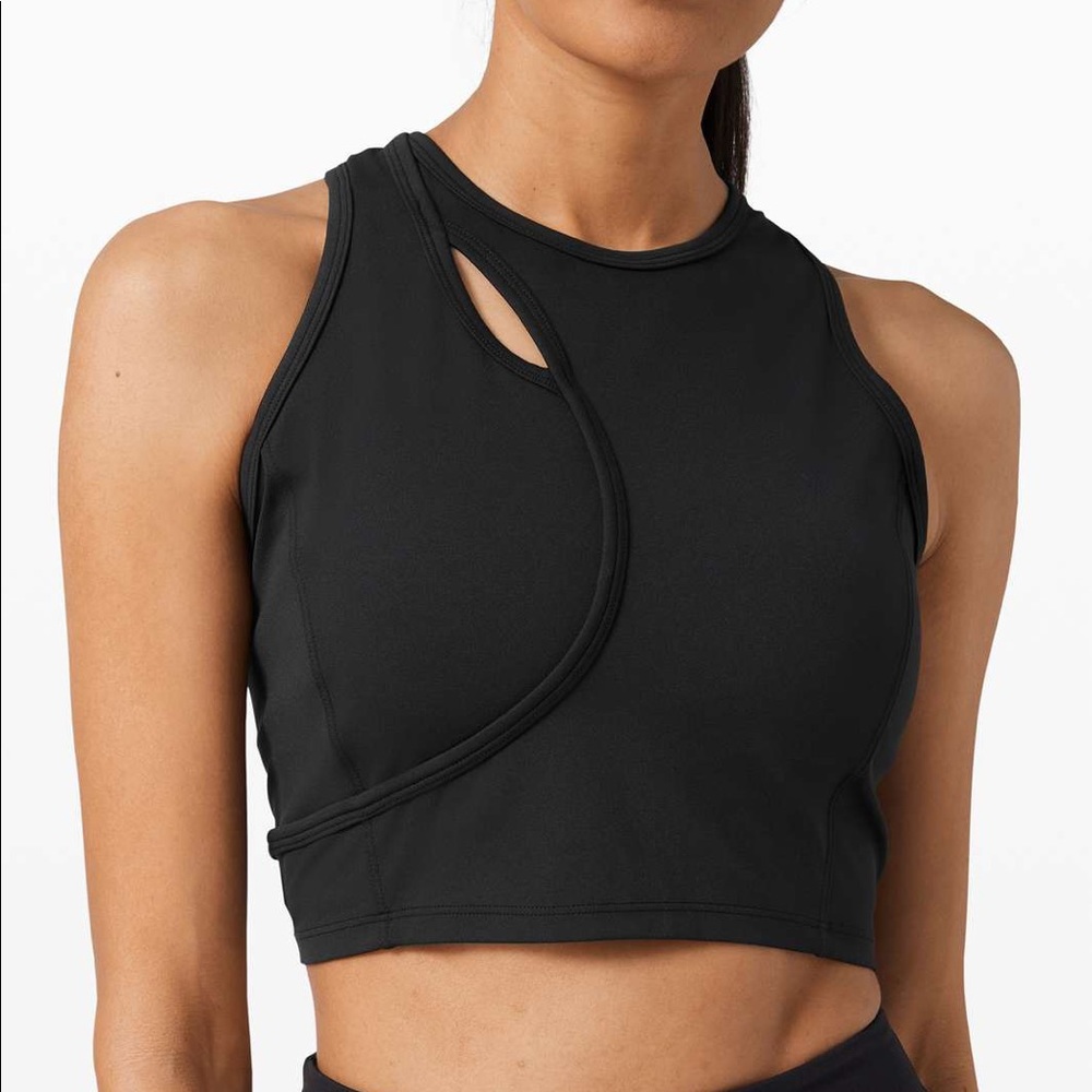 SOLD - NWT lululemon Aligned Angles Tank sz 4